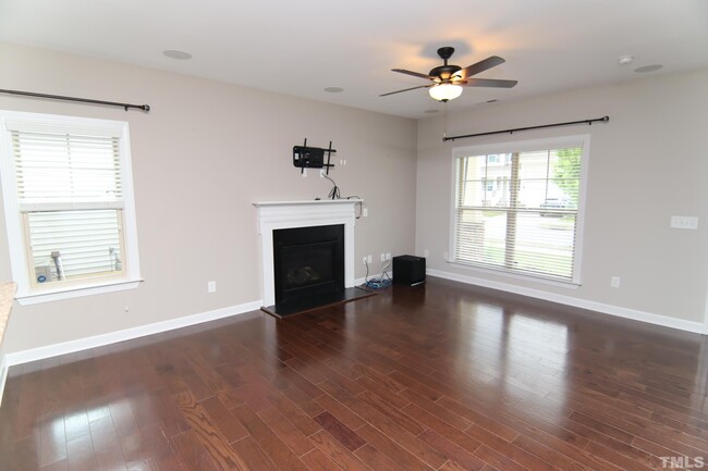 Building Photo - 517 Minerva Dale Dr