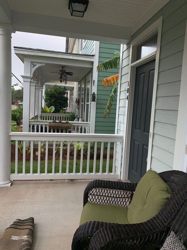 Foto del edificio - 2 Story Home in White Gables!