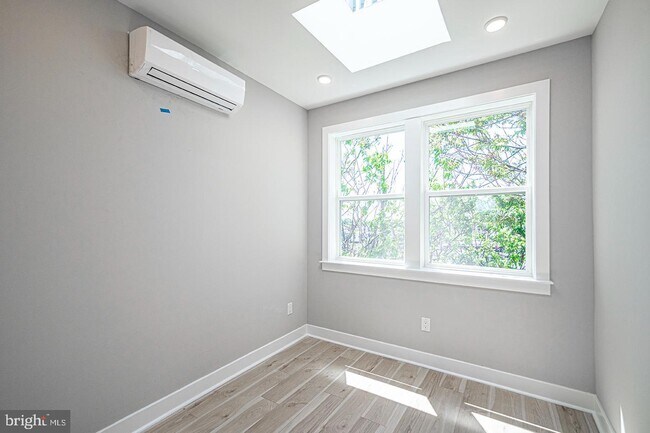 Foto del edificio - 1020 S 53rd St