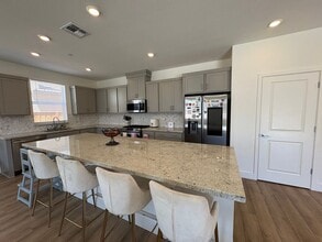Building Photo - 1831 Lilac Ct