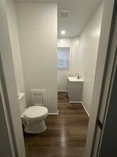 Building Photo - 617 Pender St