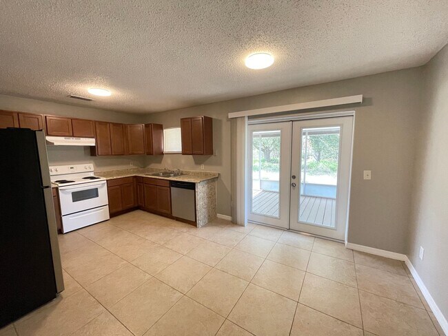 Foto del edificio - AMAZING 3 Bedroom 2 Bathroom Home In Orlando!