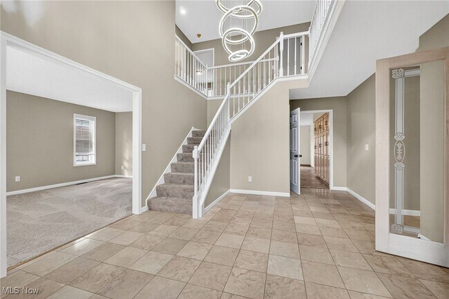 Building Photo - 6724 Larch Ct