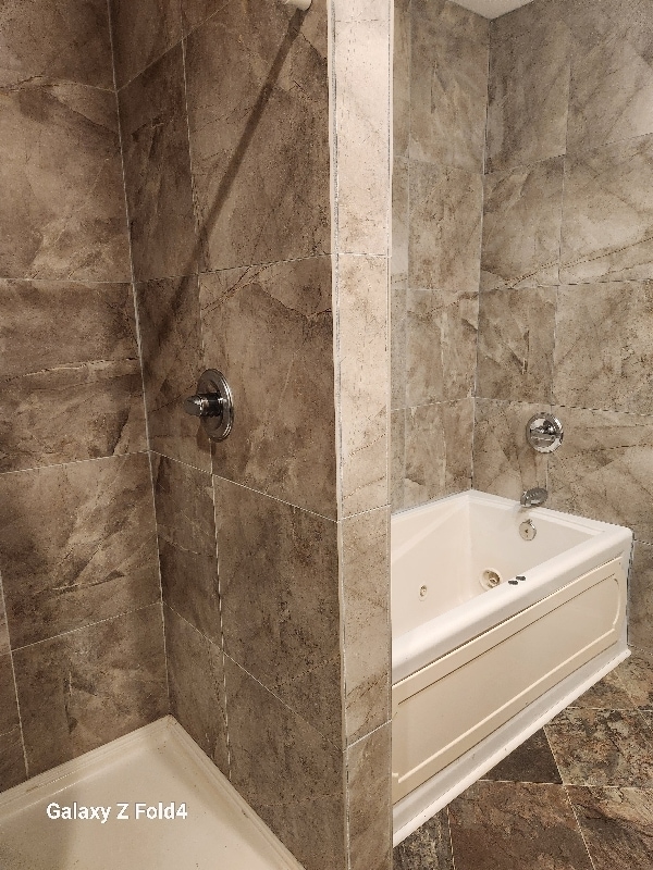 Foto del edificio - 4456 Railroad St