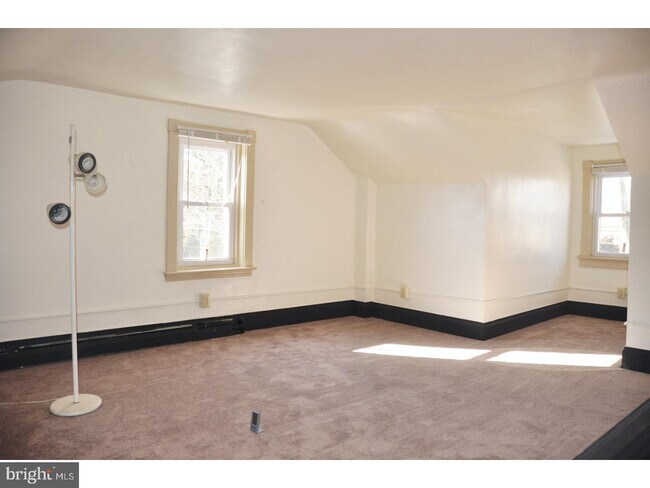 Foto del edificio - 80 Norman Ave