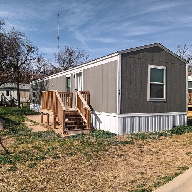 Building Photo - 2501 Martin Luther King Dr