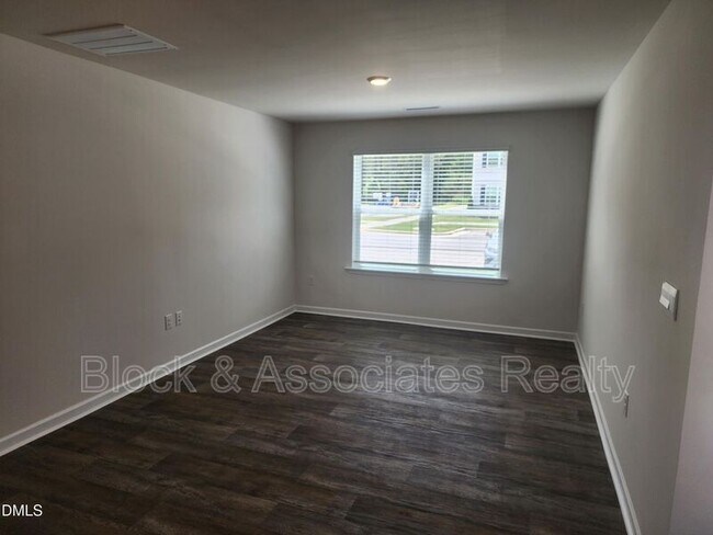 Foto del edificio - 8640 Brixton Shay Dr