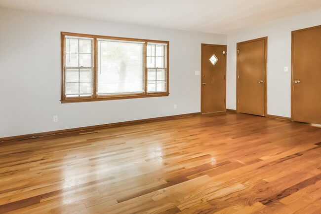 Foto del edificio - 8405 Everett St