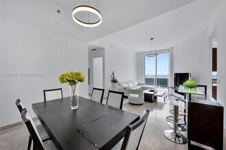 Building Photo - 16001 Collins Ave