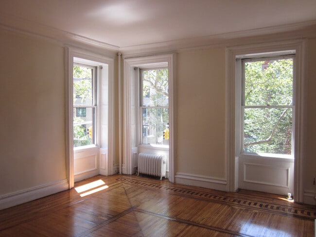 Building Photo - 93 Remsen Street