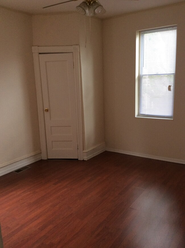 Foto del edificio - 1532 S 55th St