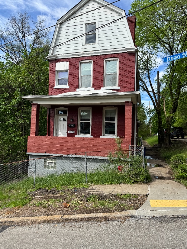 Primary Photo - 6529 Dean St