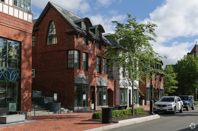 Building Photo - Bedford Square