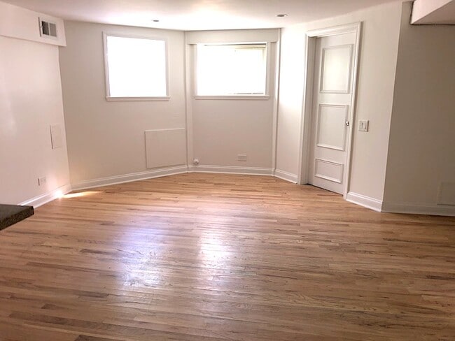 Photo - 1216 W Montana St Apartment