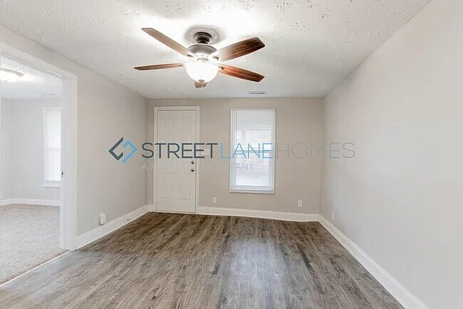 Building Photo - 4106 Delaware St