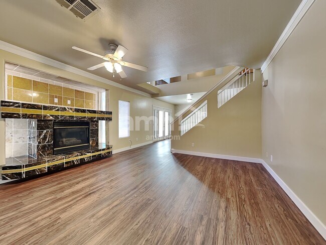 Building Photo - 8713 Sandringham Ave