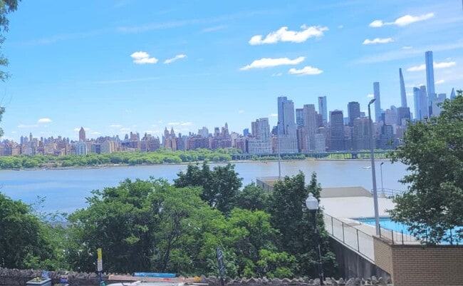 Foto del edificio - 6709 Boulevard E