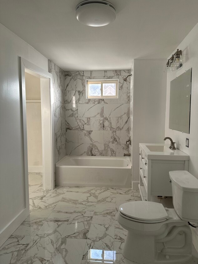 Foto principal - 1022 Mathews Ave