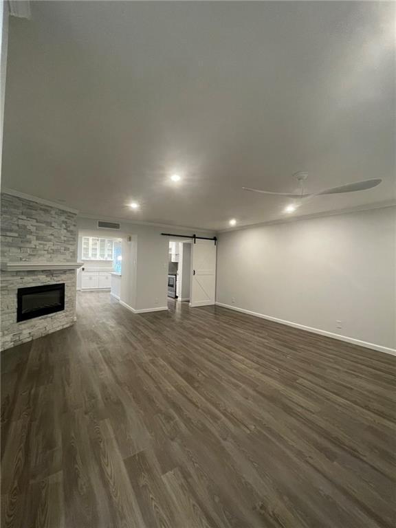Foto del edificio - 6537 Valleyside Rd