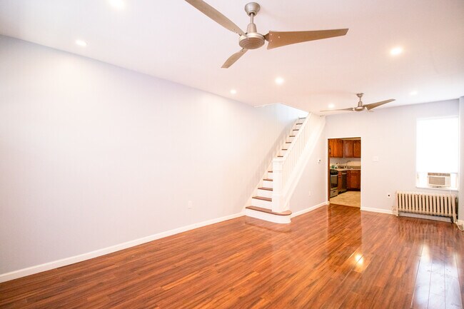 Photo - 2809 Chatham St House