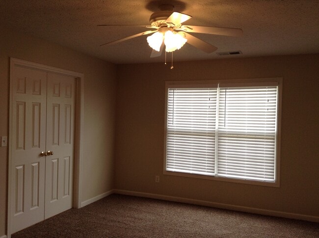 Building Photo - 756 Ginger Ridge Dr