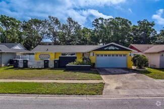 Building Photo - 2359 Moore Haven Dr E
