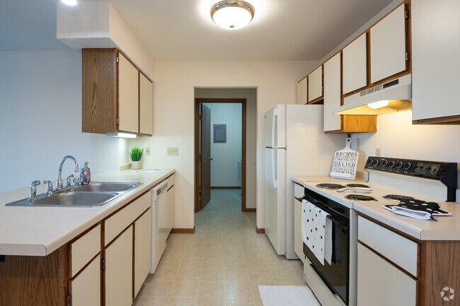 2HAB, 2BA - 1.100 ft² - Shady Lane Apartments