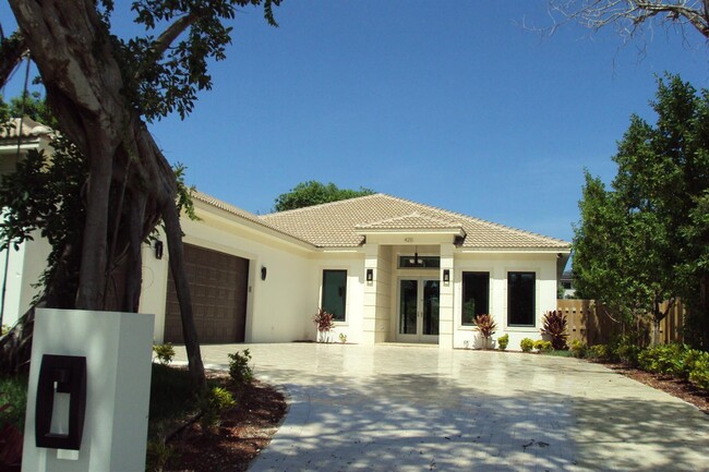 Building Photo - 420 S Atlantic Dr