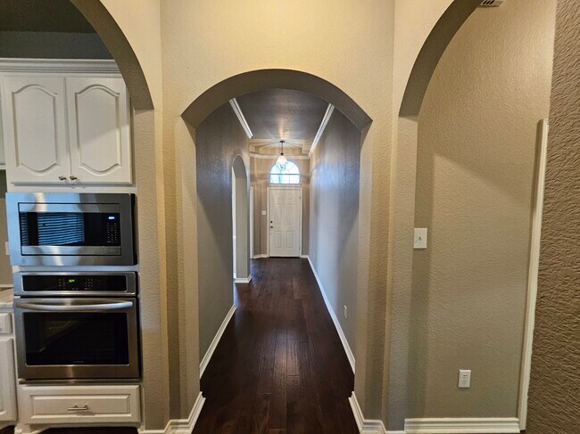 Foto del edificio - 11612 Wild Pear Ln