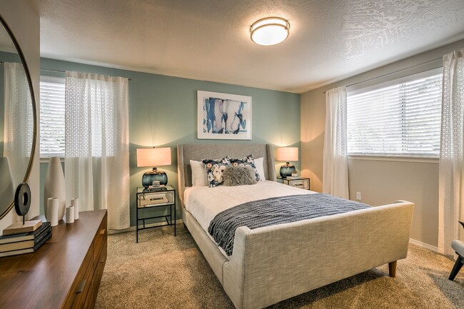 Modernized Interiors - River Pointe Apartments