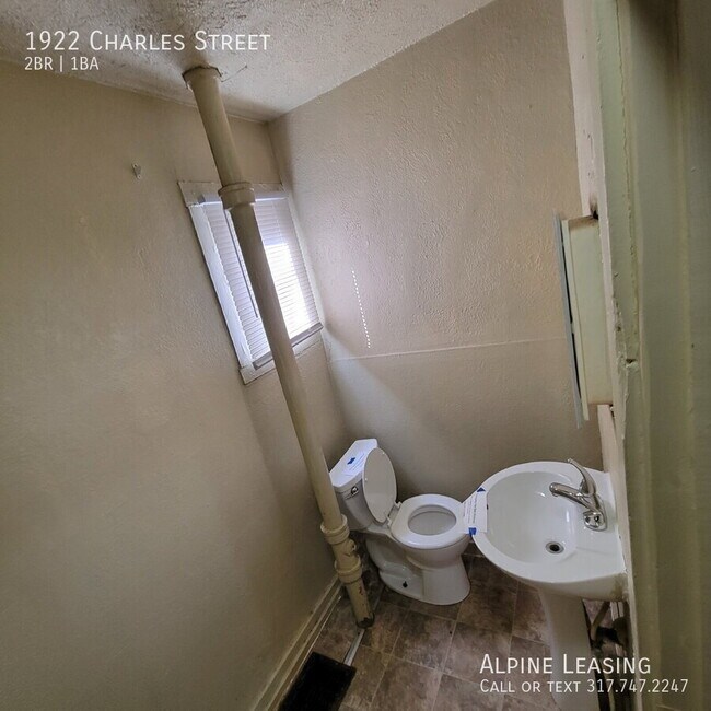 Foto del edificio - 1922 Charles St