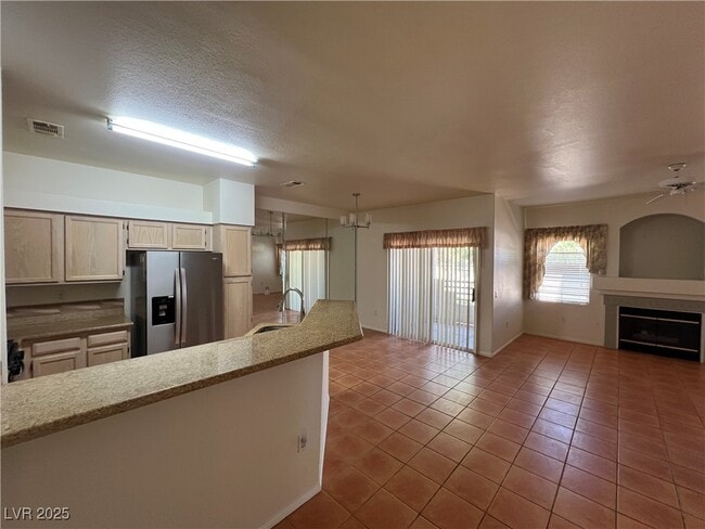Foto del edificio - 5415 W Harmon Ave