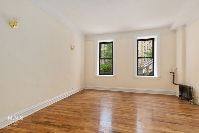 Building Photo - 11 Seaman Avenue