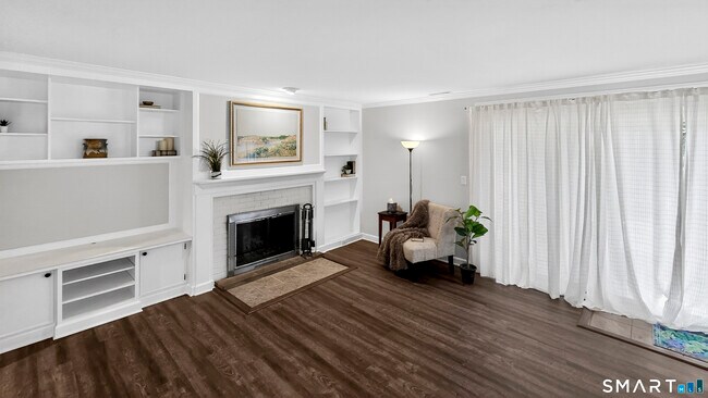 Foto del edificio - 229 Bacon Pond Rd