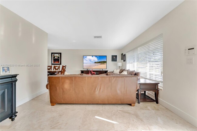 Foto del edificio - 11522 SW 100th Ave