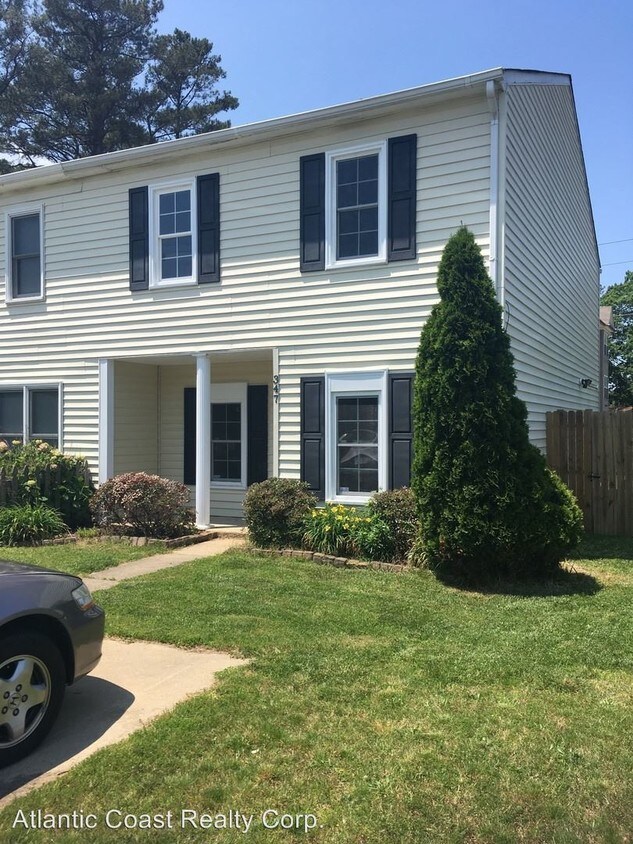 Primary Photo - 3 br, 2.5 bath House - 347 Hutton Circle