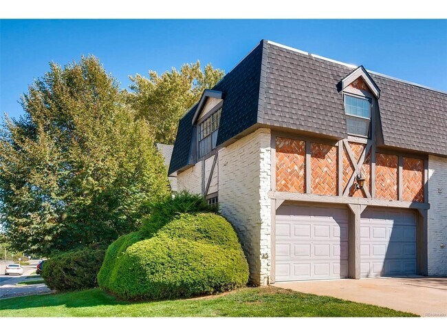 Foto del edificio - 3556 S Ivanhoe St