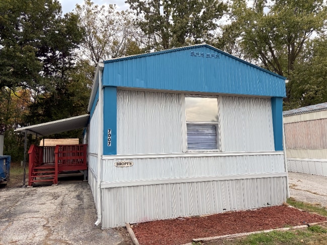 Building Photo - 7007 Timber Ridge N