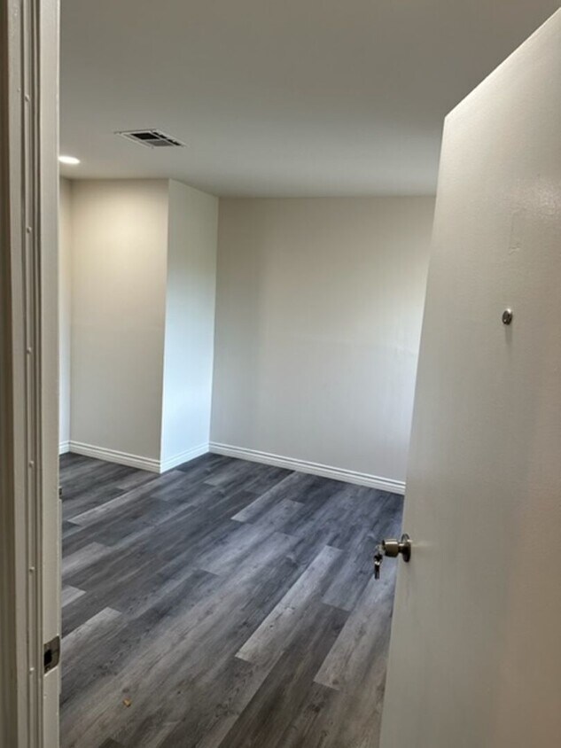 Foto principal - 11231 Oxnard St