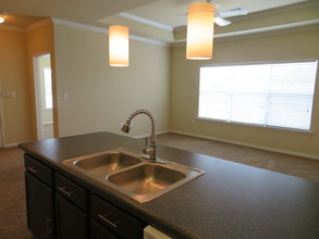 Estate Villas at Krum Apartments photo'