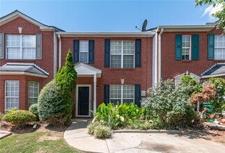 Building Photo - 5550 Strathmoor Manor Cir
