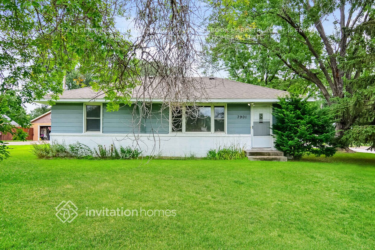 Foto principal - 7901 Terrace Rd NE