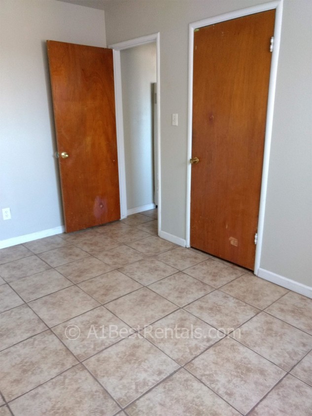 Foto principal - 3442 Santa Fe Ave
