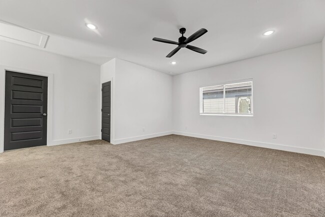 Photo - 3014 Alpha Wolf House