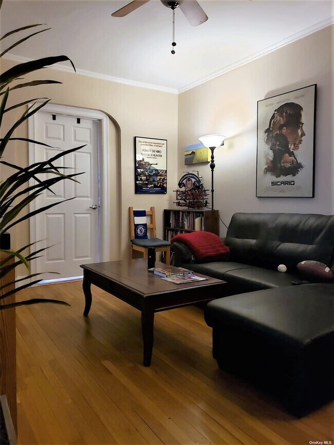 Foto del edificio - 32-44-44 43rd St