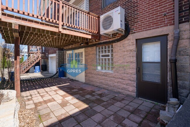 Building Photo - **Price reduction** Spacious 3-Bedroom Hom...