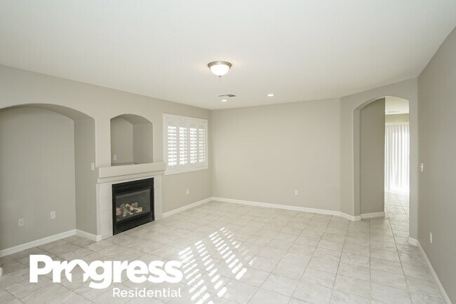 Building Photo - 9281 Hainsworth Ave