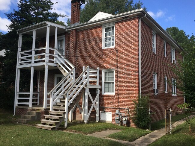 Building Photo - 5303 W Franklin St