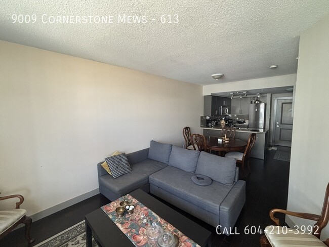 Photo du bâtiment - Furnished Condo Steps from SFU