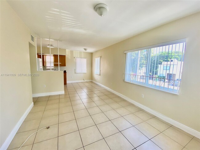 Foto del edificio - 930 SW 7th Ave